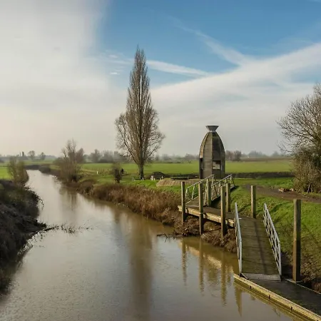 In With Fenced Garden * Noiseux