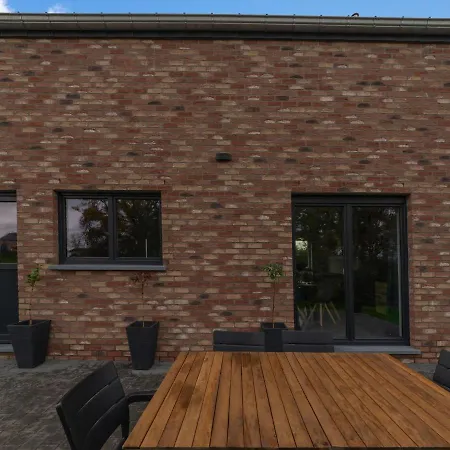 Modern In With Fenced Garden *