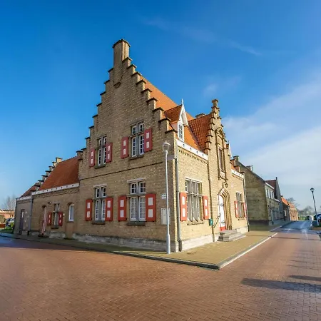 In With Fenced Garden * Noiseux