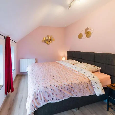 In With Fenced Garden Ferienhaus