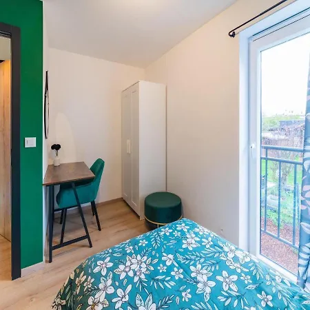 Ferienhaus In With Fenced Garden Noiseux