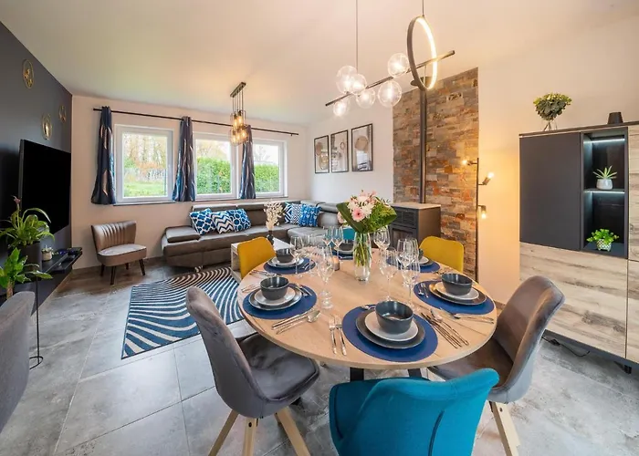 In With Fenced Garden