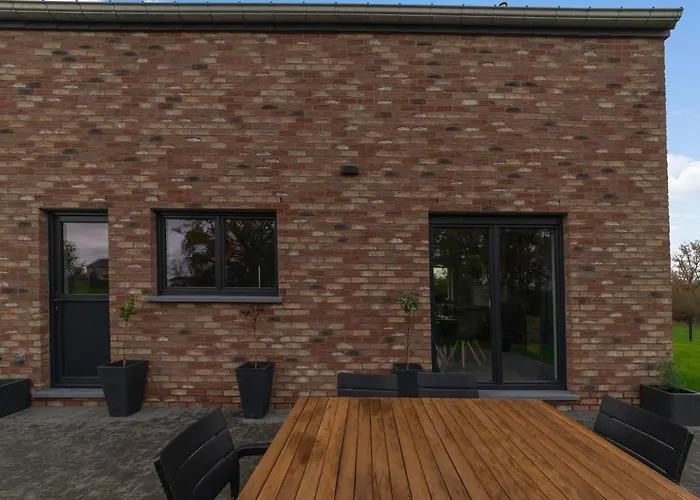 In With Fenced Garden *