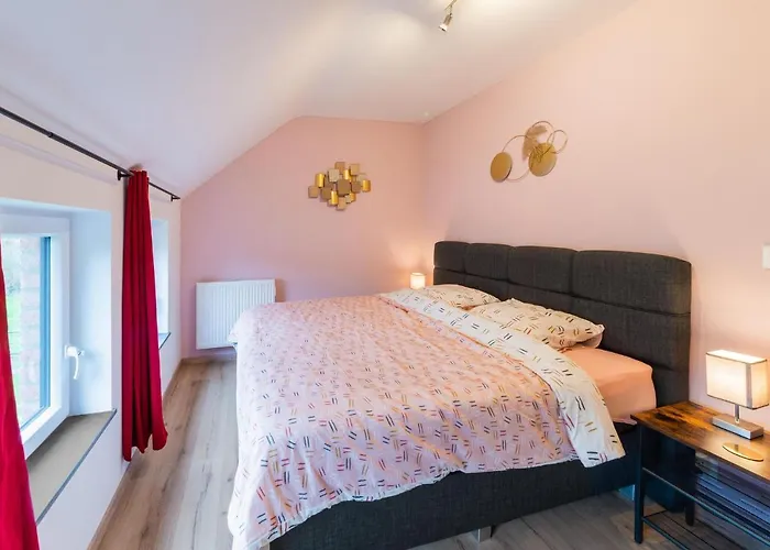 In With Fenced Garden Hébergement de vacances