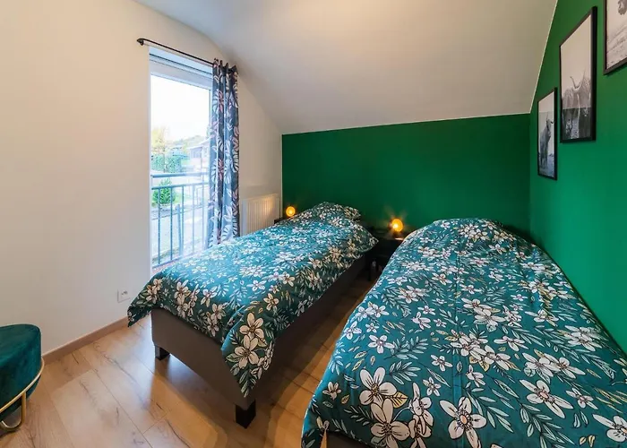 In With Fenced Garden * Noiseux