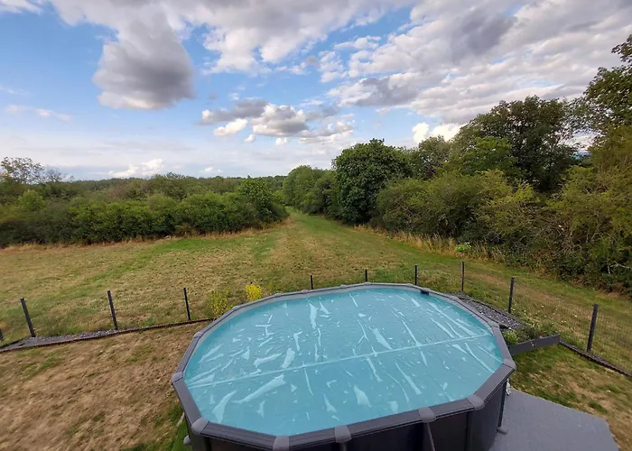 In With Fenced Garden